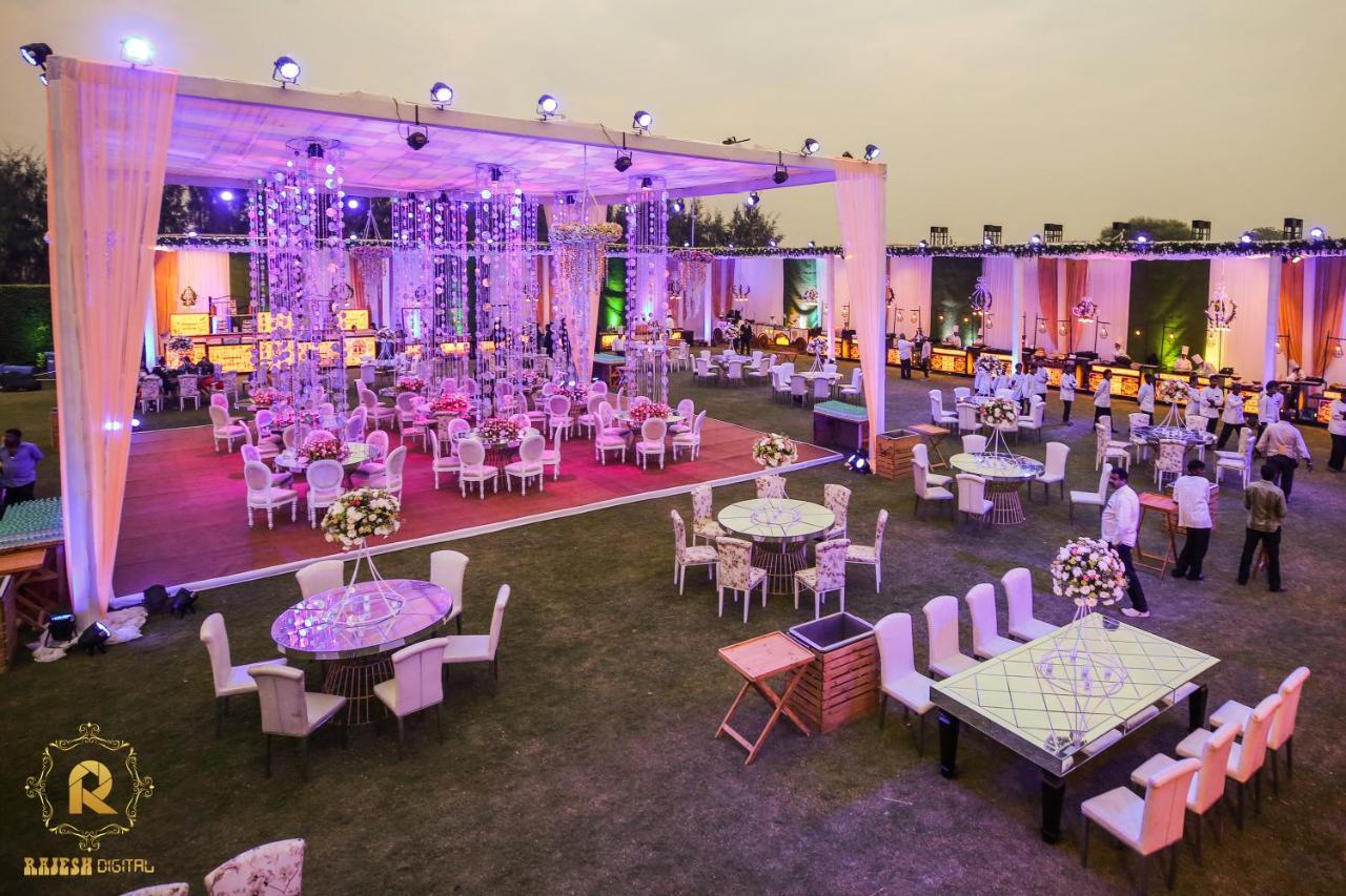 Golden Galaxy Hotels And Resorts Delhi  Exterior foto