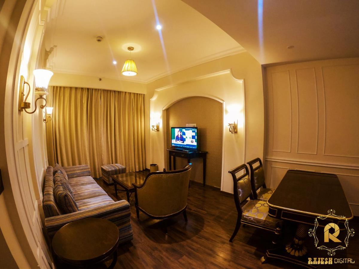 Golden Galaxy Hotels And Resorts Delhi  Exterior foto